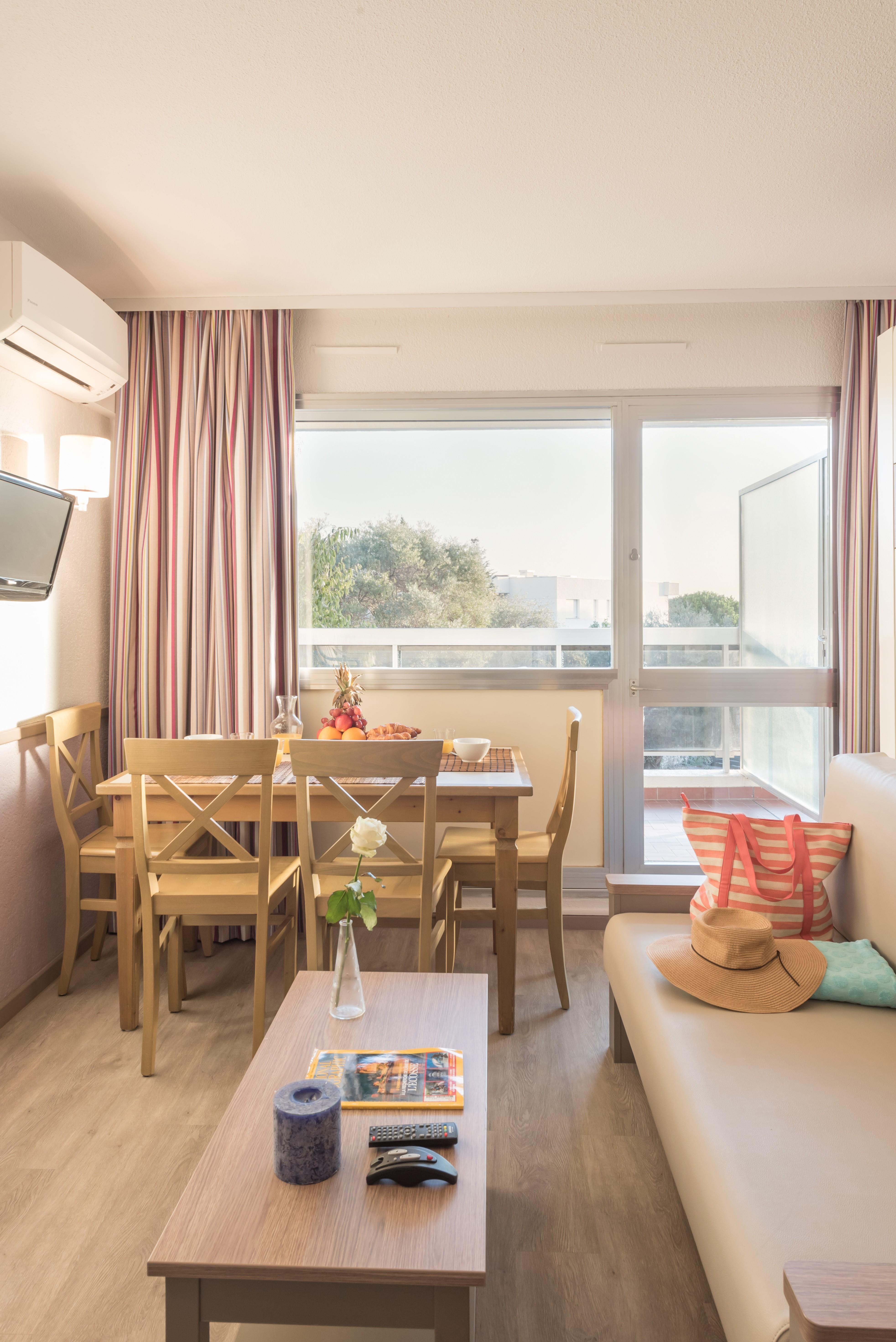 Residence Pierre & Vacances La Rostagne Juan-les-Pins Bagian luar foto