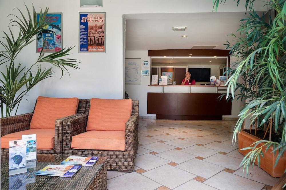 Residence Pierre & Vacances La Rostagne Juan-les-Pins Bagian luar foto