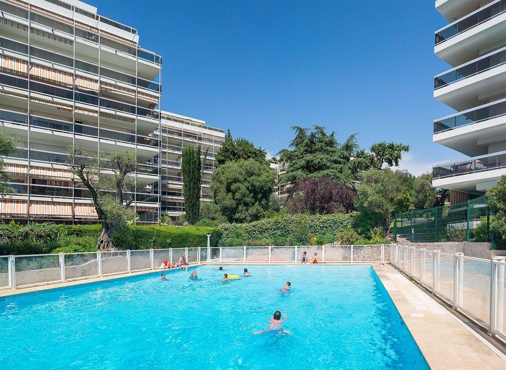 Residence Pierre & Vacances La Rostagne Juan-les-Pins Bagian luar foto