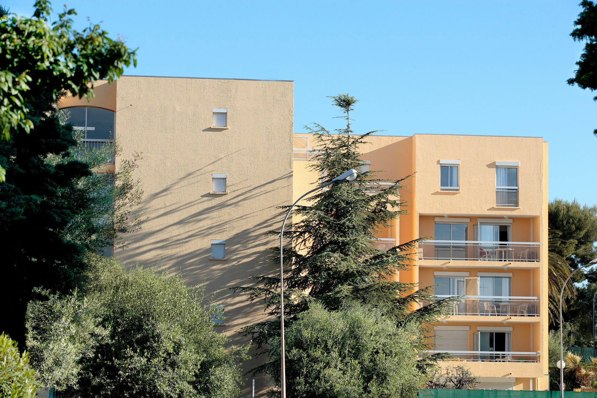 Residence Pierre & Vacances La Rostagne Juan-les-Pins Bagian luar foto